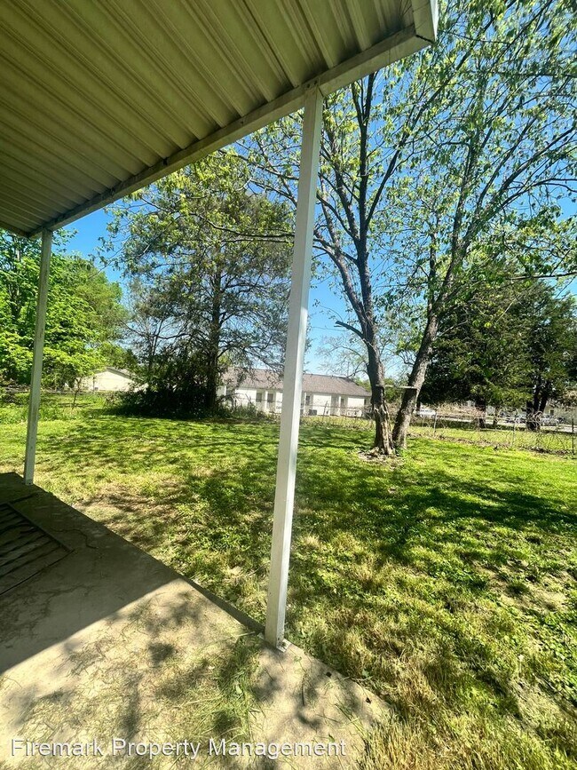 Foto del edificio - 3 br, 1 bath House - 207 S Fairoak St