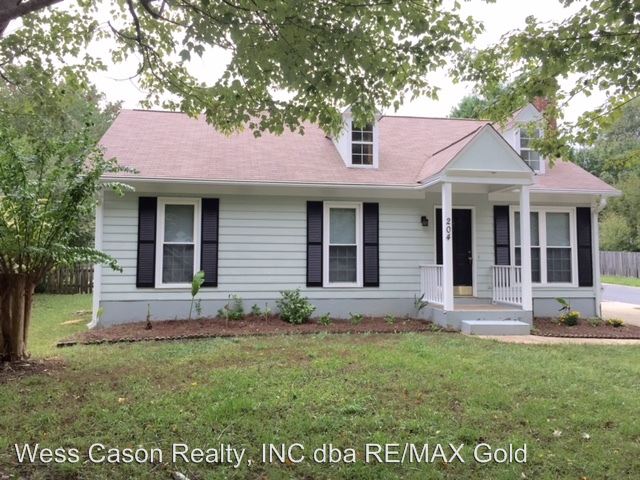 Primary Photo - 204 Stratford Dr