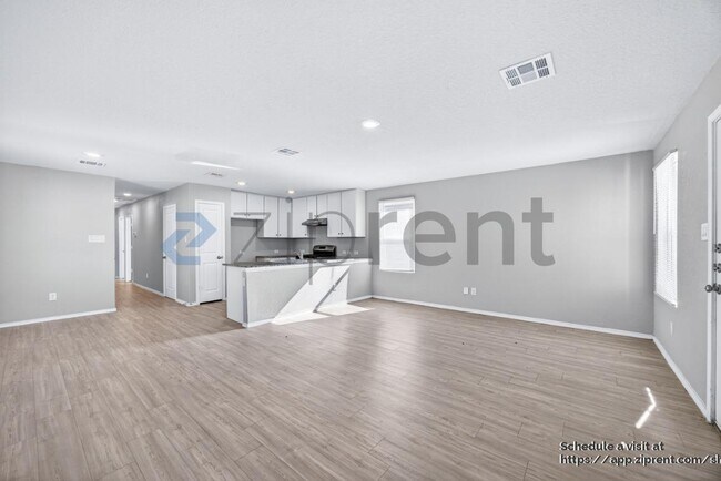 Foto del edificio - 8110 Serro Medina