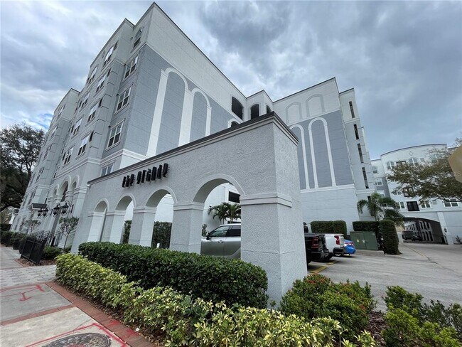 Foto del edificio - 304 E South St