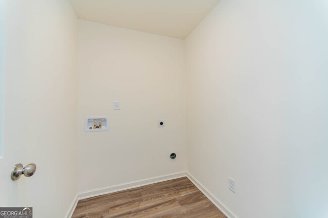 Building Photo - 307 Gazebo Dr