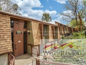 Building Photo - 5511 S Willow Ln