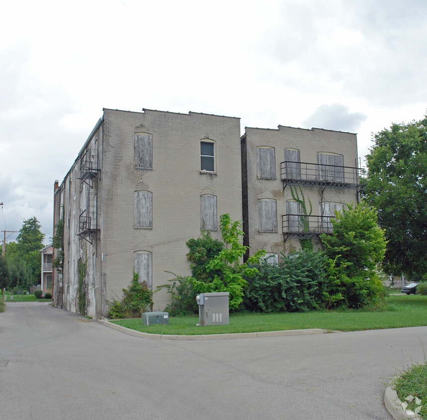 Building Photo - 21-23 Shannon St