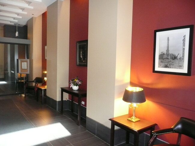 Foto del edificio - 1255 S State St