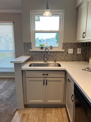 Foto principal - 825 W Harwood Rd