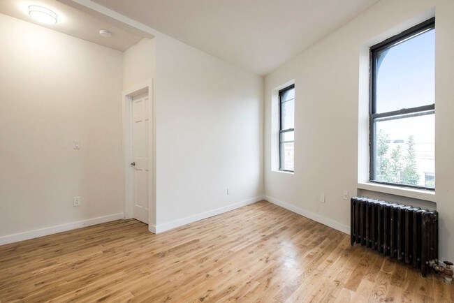 Building Photo - 6608 Forest Ave