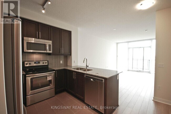 Building Photo - 3975 Grand Park Dr