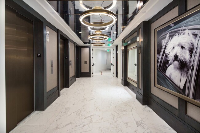 Building Photo - The Huntley Luxury Apartments