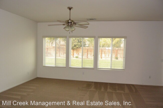 Building Photo - 3 br, 2 bath House - 4123 S. Oak View