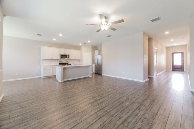 Foto del edificio - 1216 Sequoia Ln