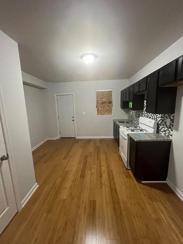 Foto del edificio - 718 N Payson St