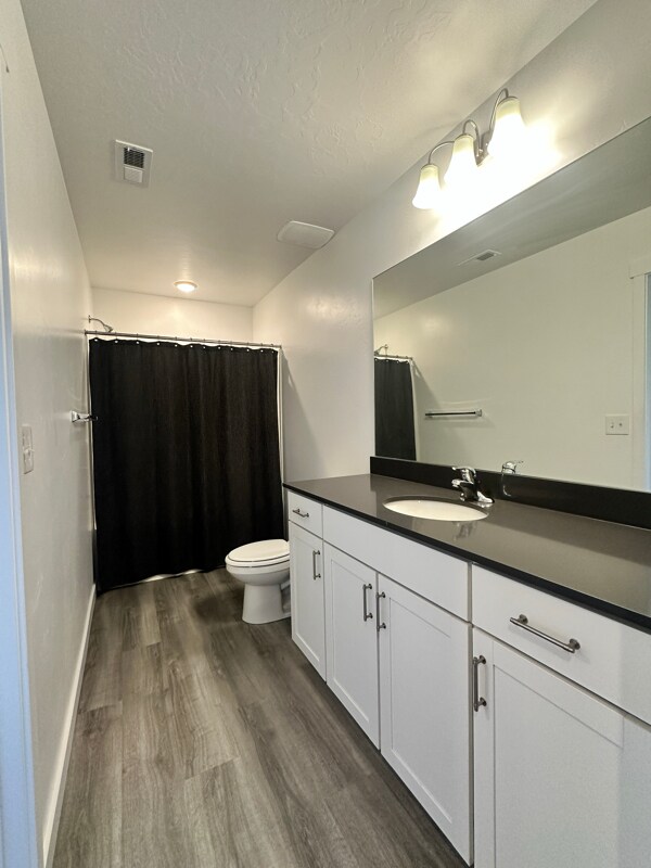 Building Photo - 1089 Waterway Ln