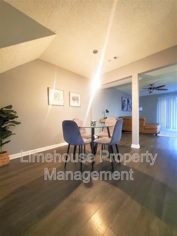 Building Photo - 1309 Sierra Dr
