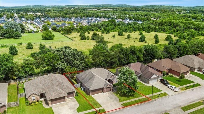 Foto del edificio - 2958 N Cassius Ln