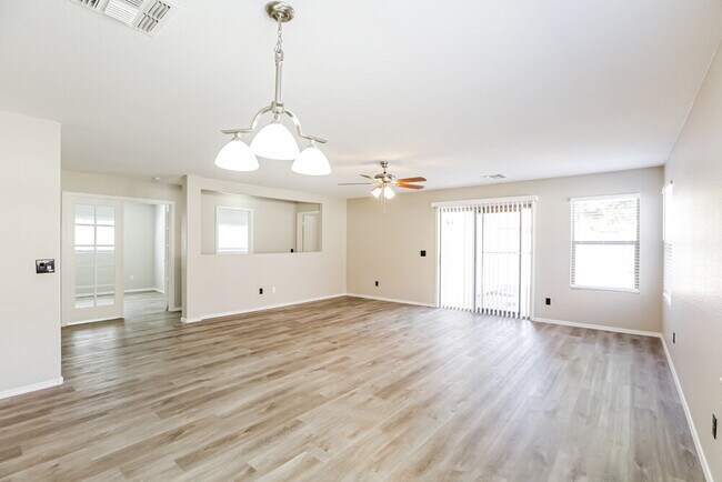 Foto del edificio - 11240 E Sunland Ave