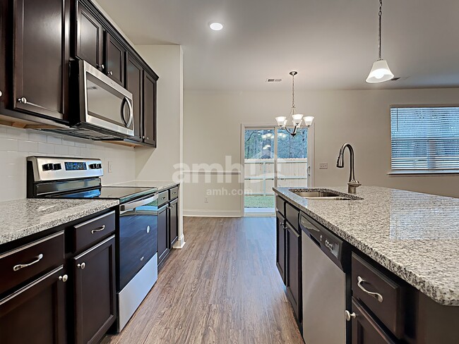 Foto del edificio - 1833 Produce Ln