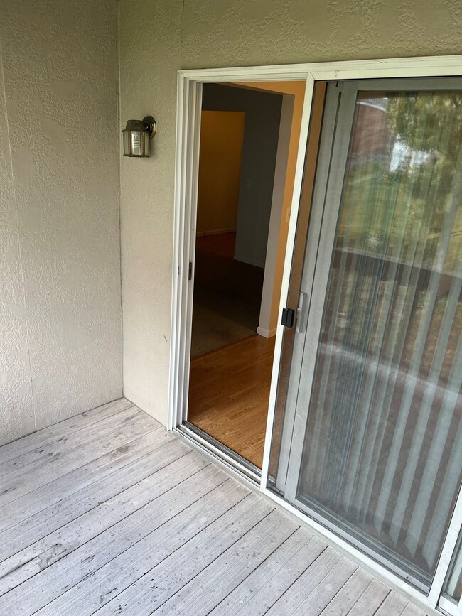 Building Photo - Two-Bedroom Available at The Anderson Comm...