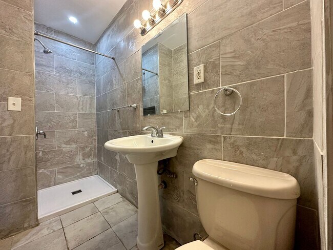 Foto del edificio - 318 N 27th Ave