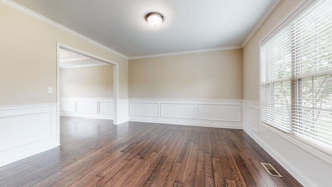 Building Photo - 802 Urton Woods Way