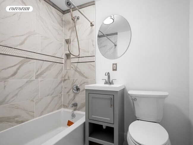 Foto del edificio - 124 Macon St