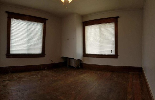 Building Photo - 214 South St