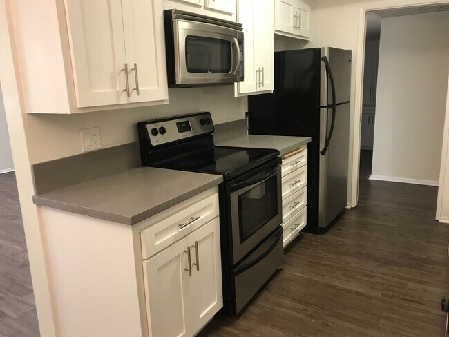 Foto del interior - 816 S. Bundy Dr