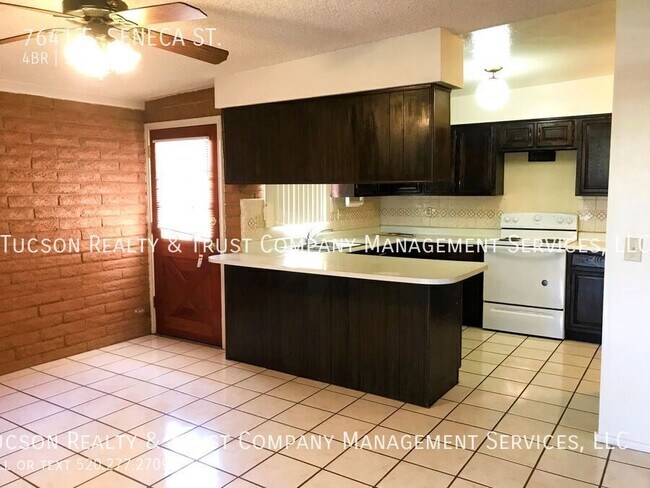 Foto del edificio - 7641 E Seneca St