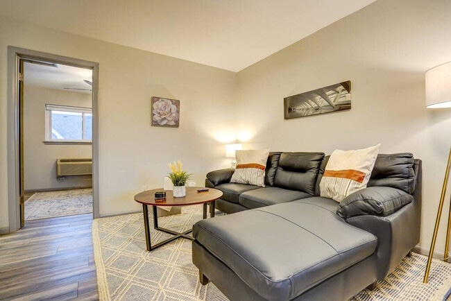 Foto del edificio - 645 S 94th Pl