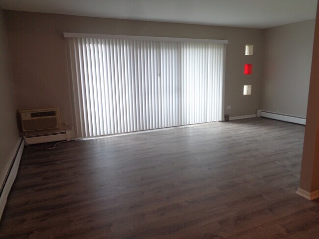 Foto del edificio - 5818 107th St