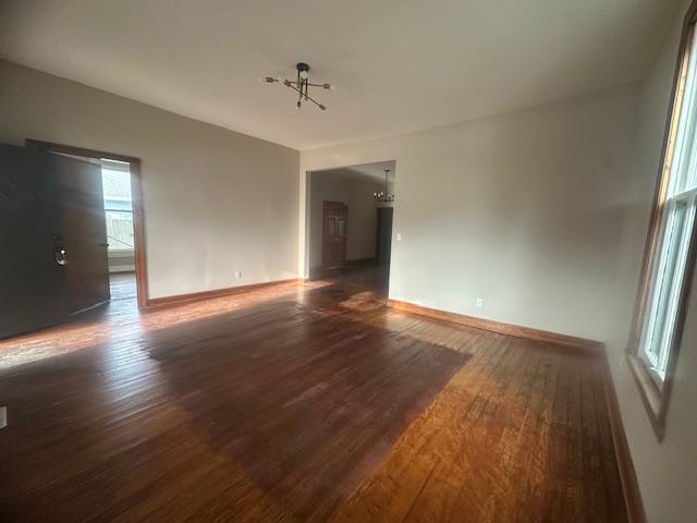 Foto del edificio - 1709 Ekin Ave