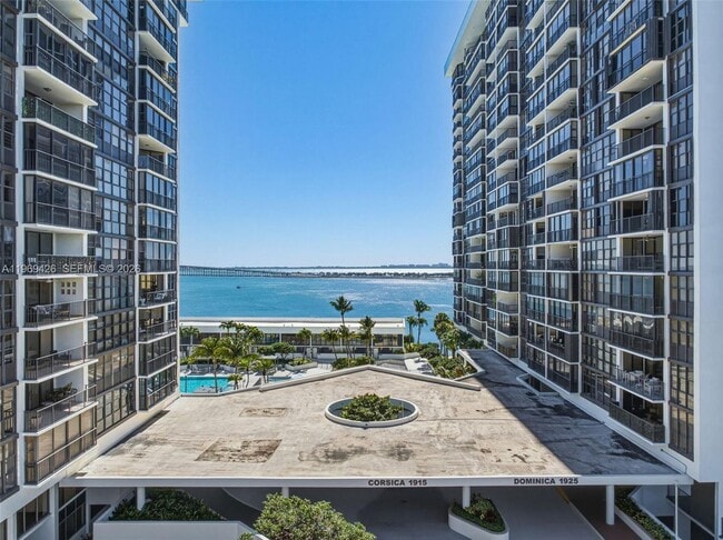 Building Photo - 1915 Brickell Ave