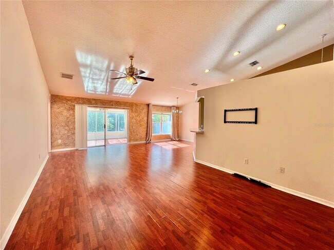 Building Photo - 30728 Iverson Dr