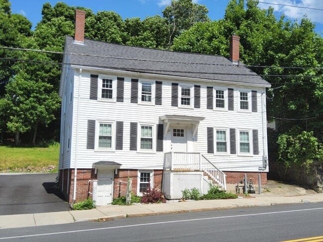 Building Photo - 117 N Main St