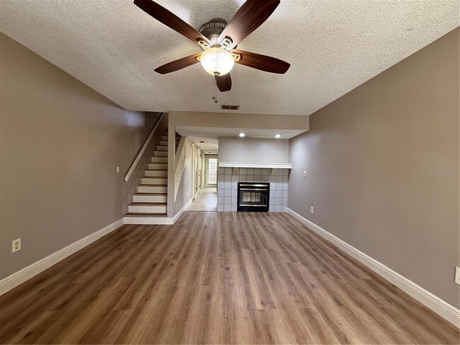 Building Photo - 2201 Fletchers Point Cir