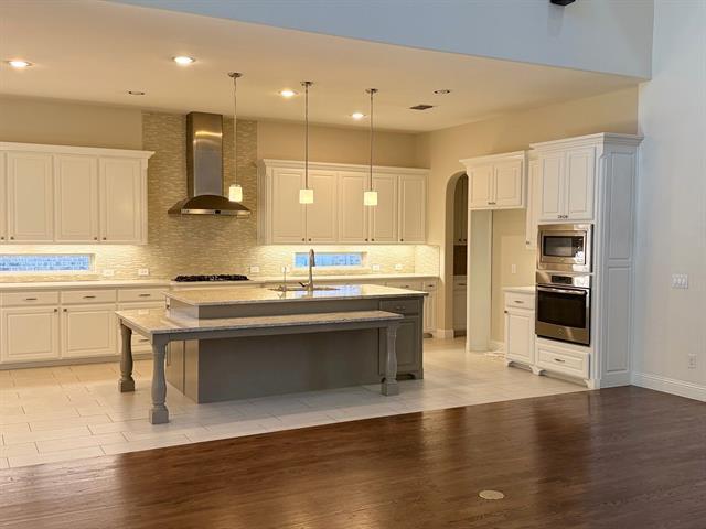 Foto del edificio - 8127 Shackelford Dr