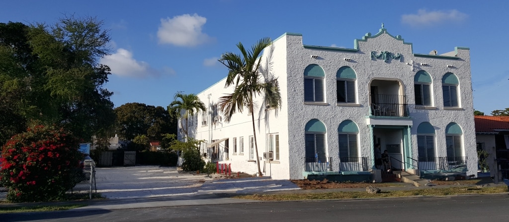 Building Photo - 3237 SW 4th St