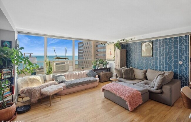 Foto del edificio - 3950 N Lake Shore Dr