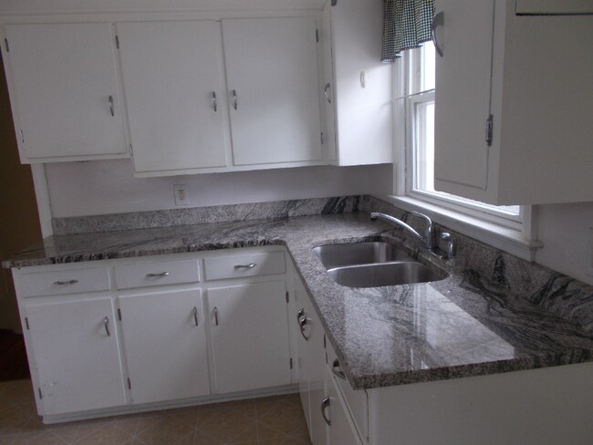 Foto del edificio - 25 Trumbull Ave SE