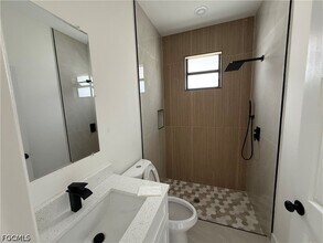 Building Photo - 4812-4814 28th St SW