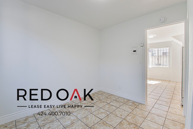 Foto del edificio - 1047 E New York St