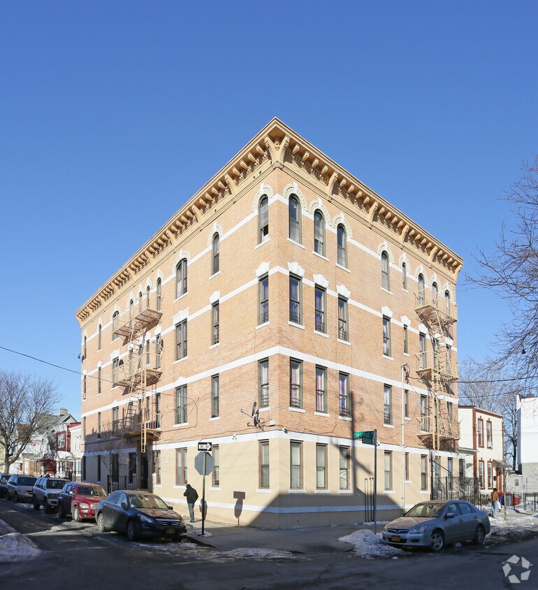 95101 Weldon St, Brooklyn, NY 11208 Apartments in Brooklyn, NY