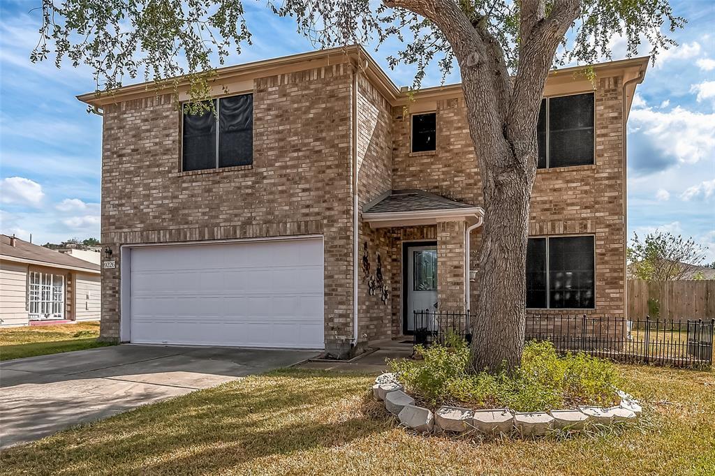 Foto principal - 9226 MacMillan Ln