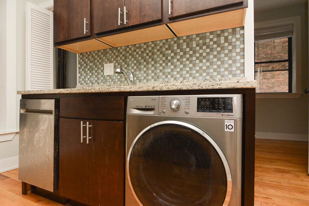 Foto principal - 622 W Oakdale Ave