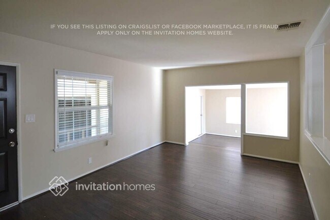 Foto del edificio - 8213 Murietta Ave