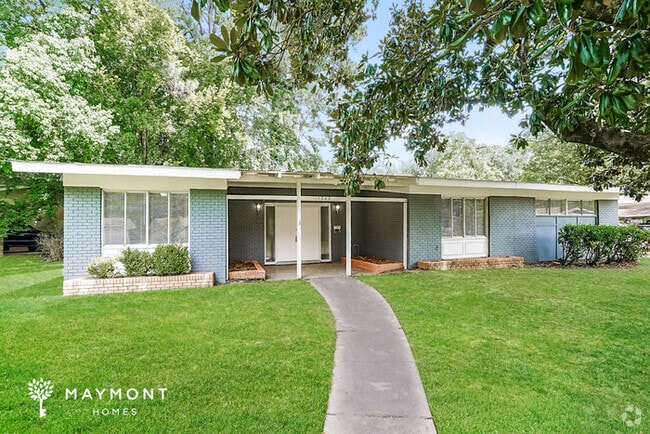 Building Photo - 1342 Springdale Dr