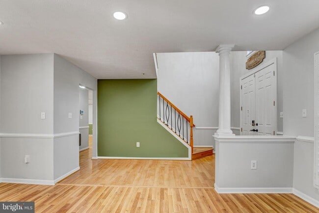Building Photo - 7505 Castle Rock Dr