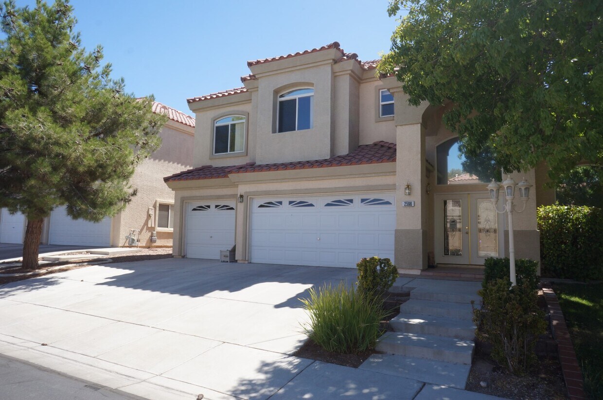 2596 Mizzoni Cir, Henderson, NV 89052 House Rental in Henderson, NV