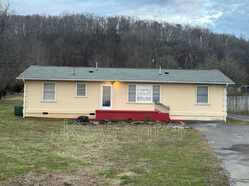 Foto principal - 4720 Meredith Rd