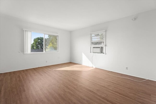 Building Photo - 2638 4th St