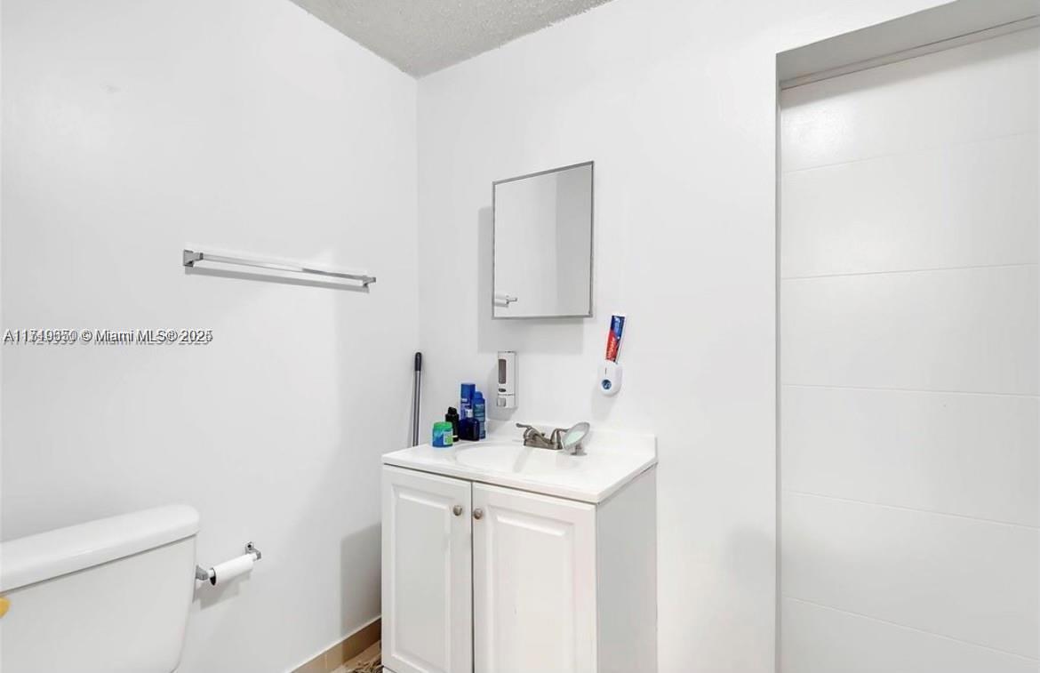 Foto principal - 7420 SW 31st St